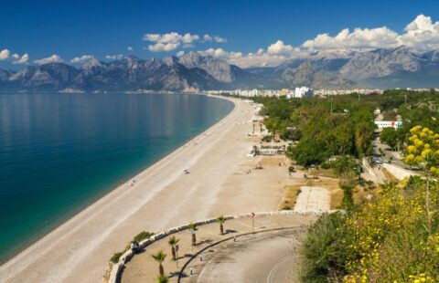 Seafront Land in Konaklı Alanya – 39,500 m²