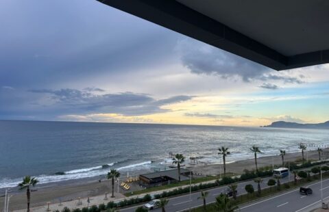 Stunning 2+1 Apartment in Mahmutlar – Full Sea and Castle View