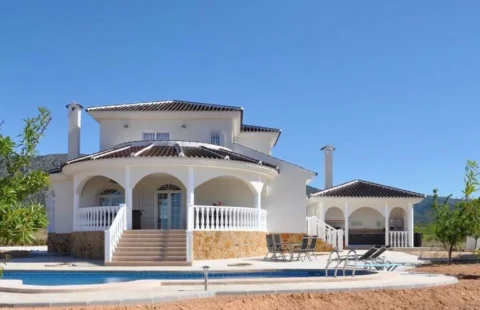 Stylish 4-Bedroom Villas in Aspe Costa Blanca