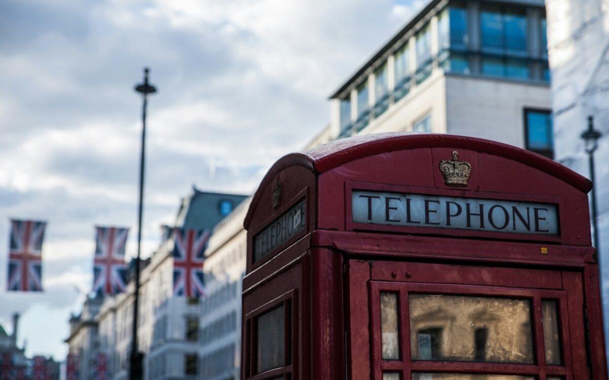 Short-Term Rental Opportunities in the UK: 2025 Investor Guide