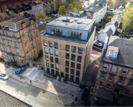 4 Bedroom Penthouse in Glasgow, Park District