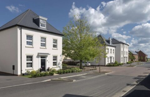 Luxury 5 Bedroom House in Bicester, Oxfordshire with Green Views