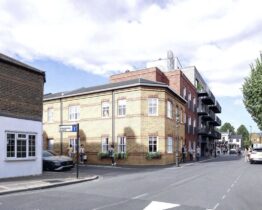 3 Bedroom Houses for Sale in Ealing London