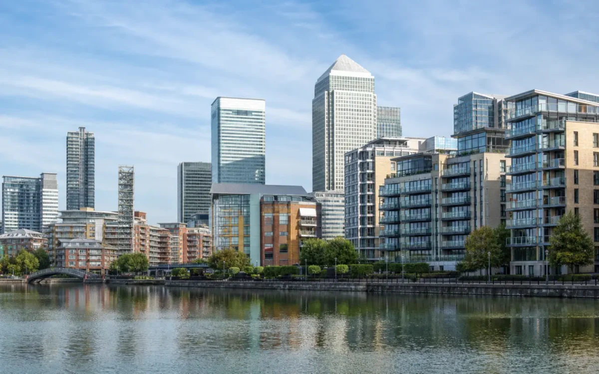 Living in Canary Wharf, London: A Property Buyer Guide