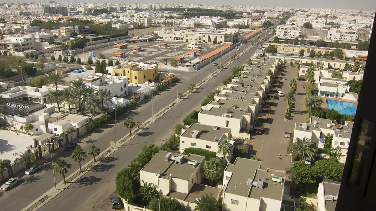 Property Transfer Reviews Before Buying in Saudi Arabia