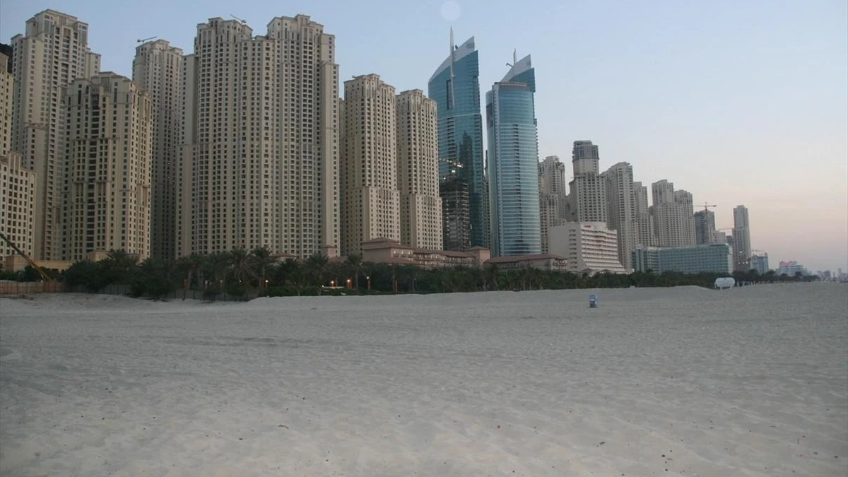 Tenancy Contract Reviews for UAE Property Buyers